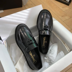 샤넬 모카신 하트 로퍼