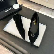 샤넬 하트로고 플랫 슈즈 (2가지 컬러)
