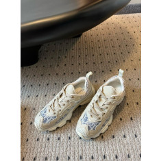 디올 바이브스니커즈