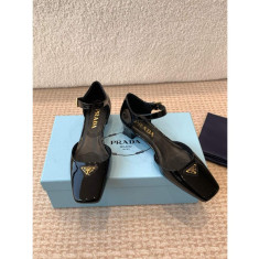 프라다 페이던트 앵클 펌프스 (2가지 컬러)