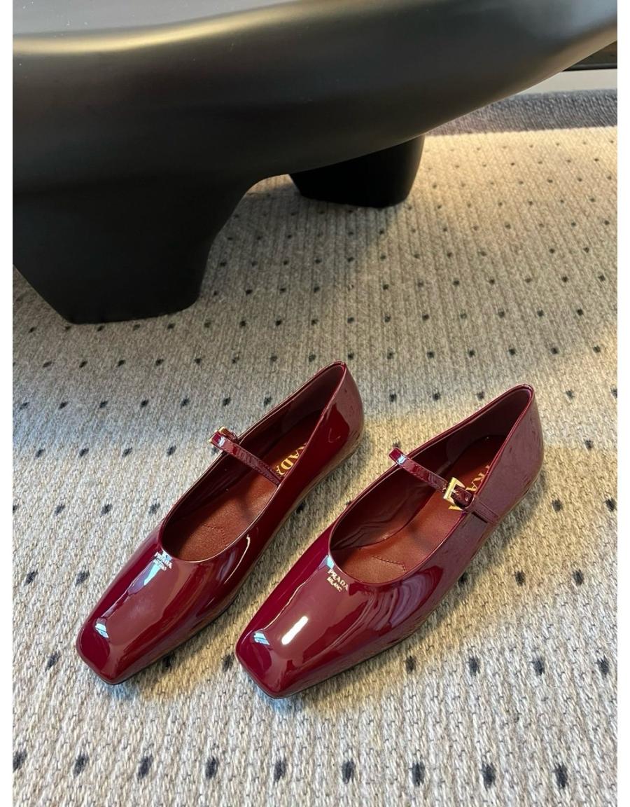 프라다 페이던트 메리제인 플랫 (4가지 컬러)