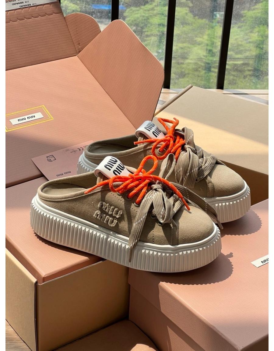 미우미우 스니커즈 뮬 (2가지 컬러)