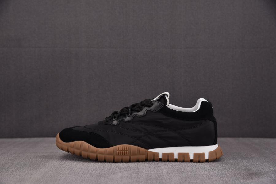 미우미우 CY 스니커즈