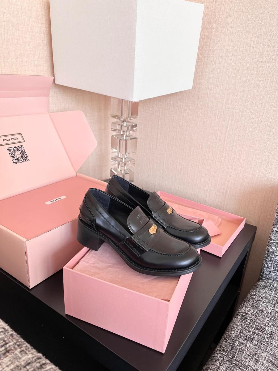 미우미우 페니 로퍼