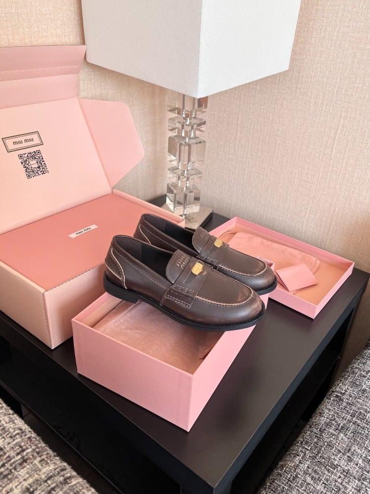 미우미우 페니 로퍼