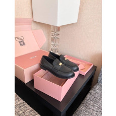 미우미우 페니 로퍼