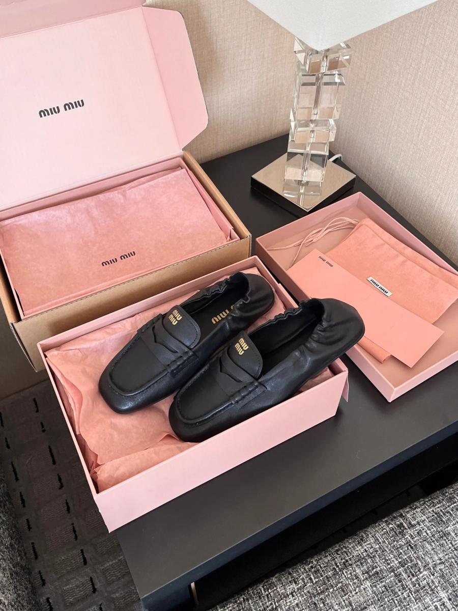 미우미우 루슈 로퍼