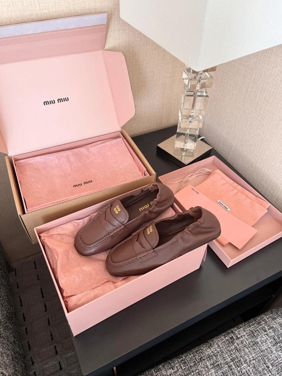 미우미우 루슈 로퍼