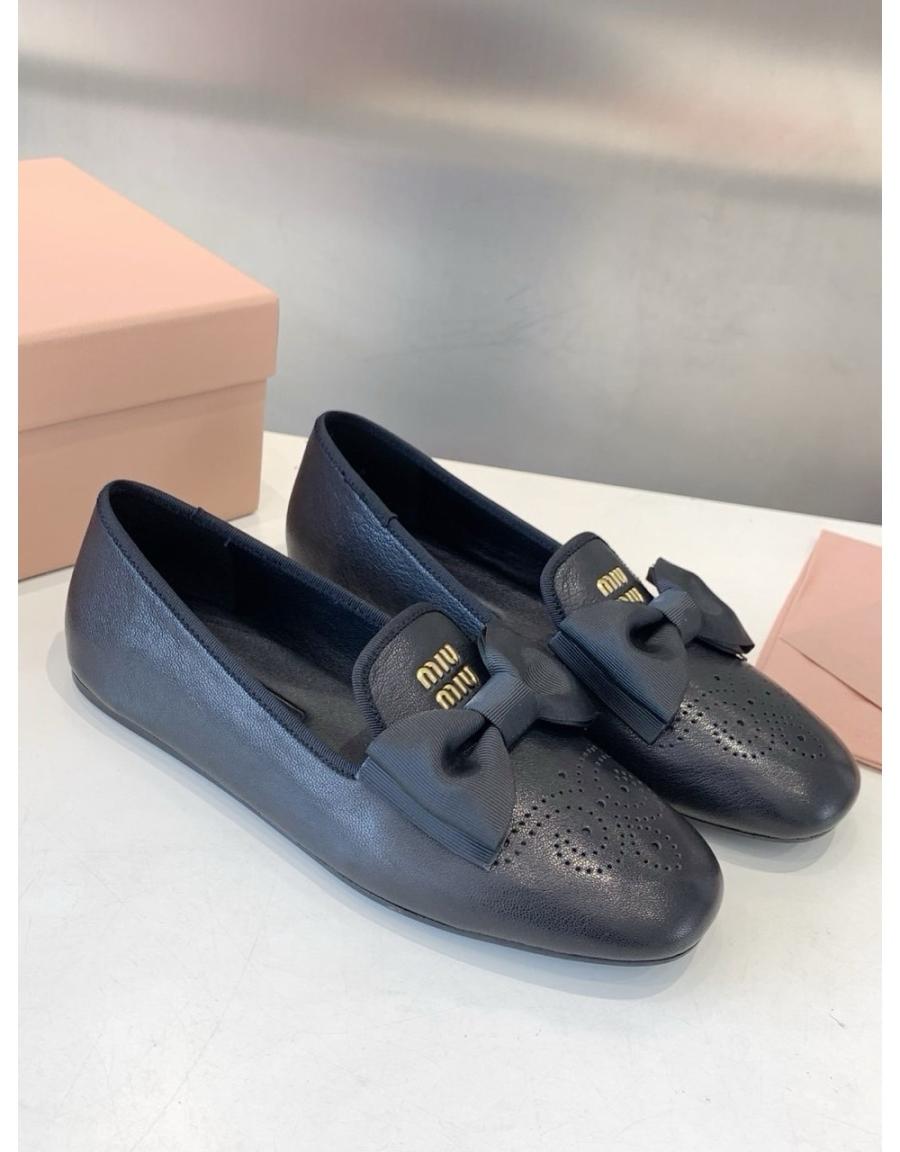 미우미우 리본 레더 로퍼 & 뮬