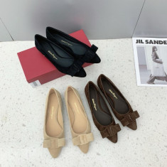 페라가모 바라보우 스웨이드 펌프스 (3가지 컬러)