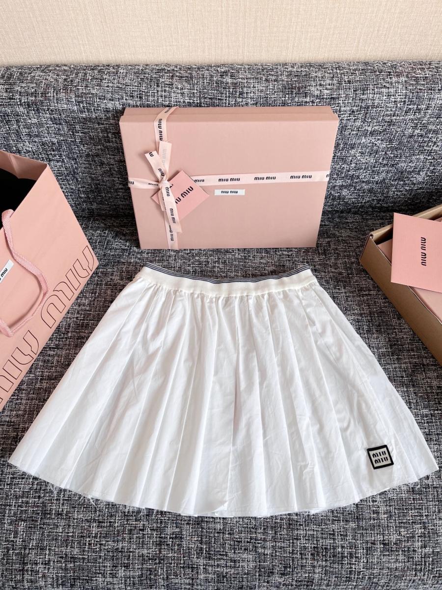 미우미우 미니 스커트