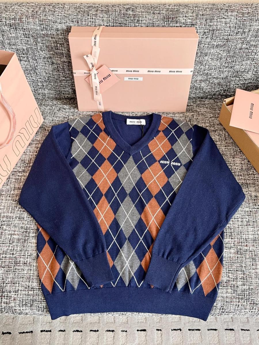 미우미우 니트