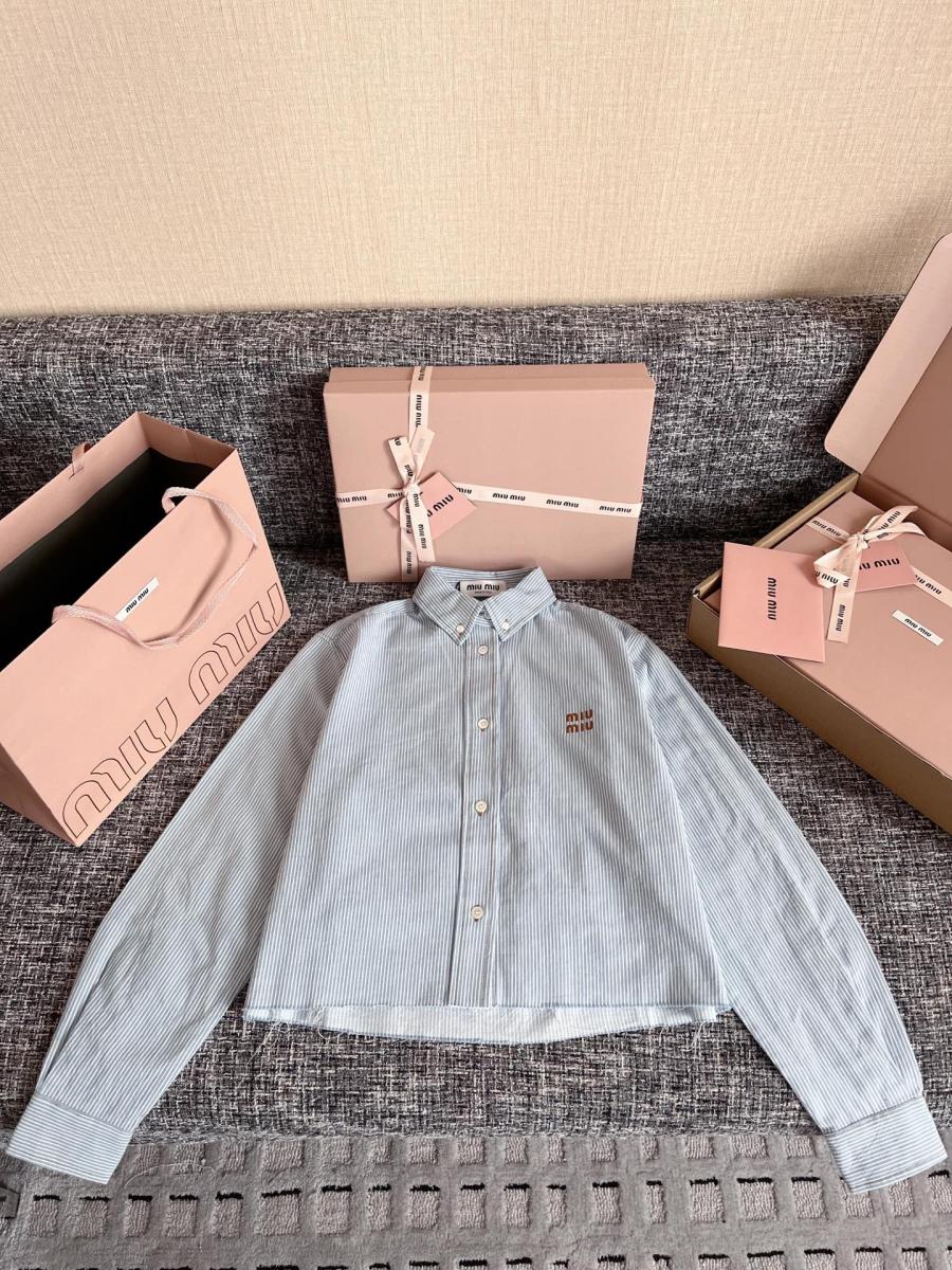 미우미우 스트라이프 샴브레이 셔츠