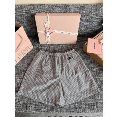 미우미우 체크 버뮤다 반바지