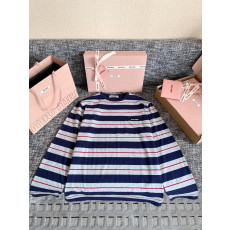 미우미우 긴팔 티셔츠