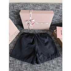 미우미우 버뮤다 반바지