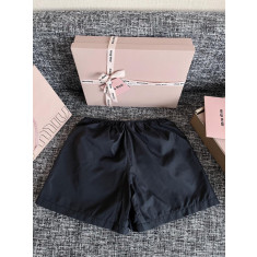 미우미우 버뮤다 반바지