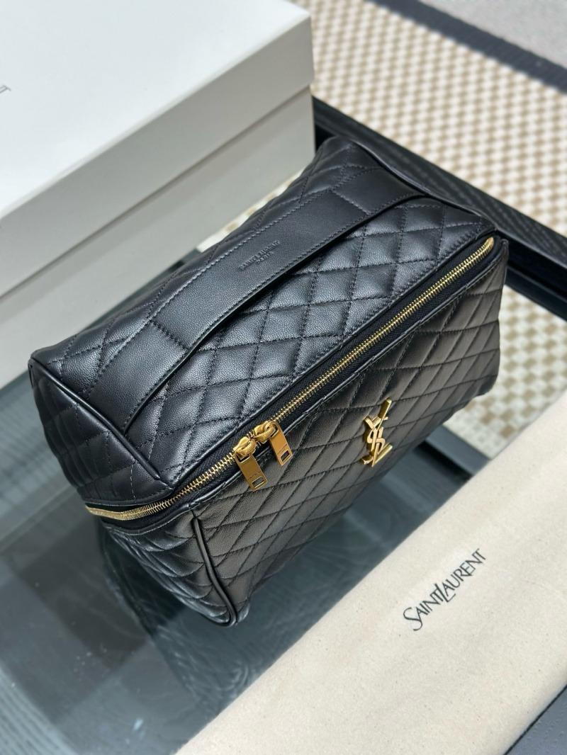 생로랑 가비 다이아몬드 퀼팅 베니티 케이스