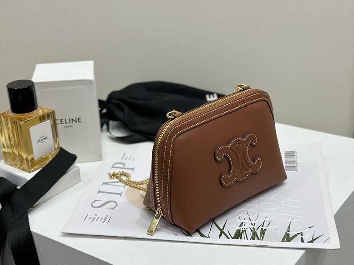 셀린느 퀴르 트리오페 체인 클러치