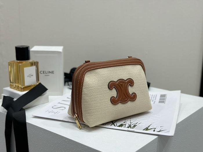 셀린느 퀴르 트리오페 체인 클러치