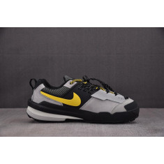 나이키 사카이 제가마돔 매트 실버 HQ8618-002