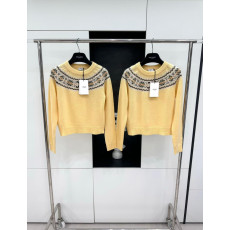 셀린느 트리옹프 니트