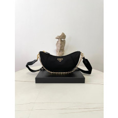 프라다 드뮈룬 숄더백 1BH222