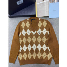 프라다 아가일 니트