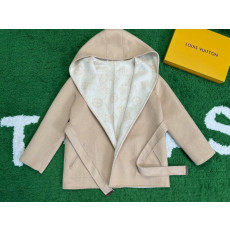 루이비통 리버서블 시그니처 후드 랩 코트