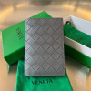 보테가베네타 여권지갑 607482