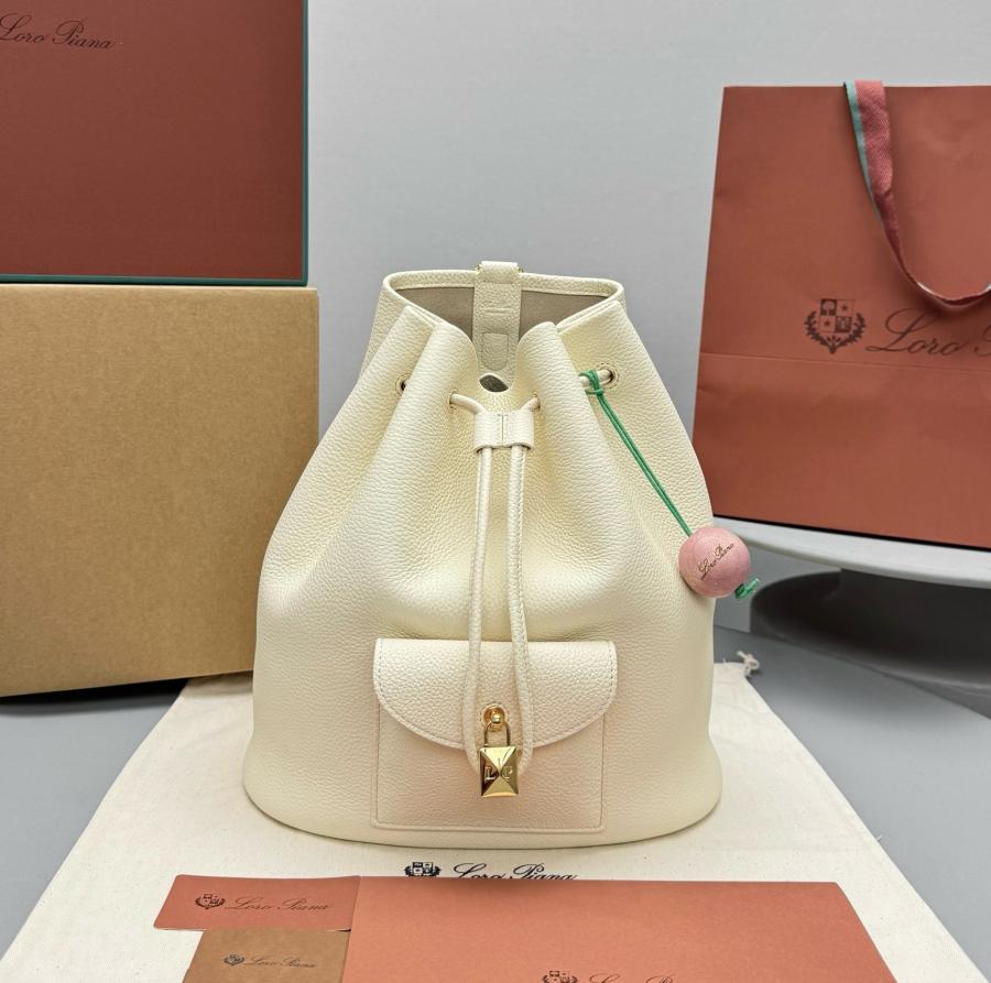 로로피아나 엑스트라 드로스트링 L27 버킷 백팩