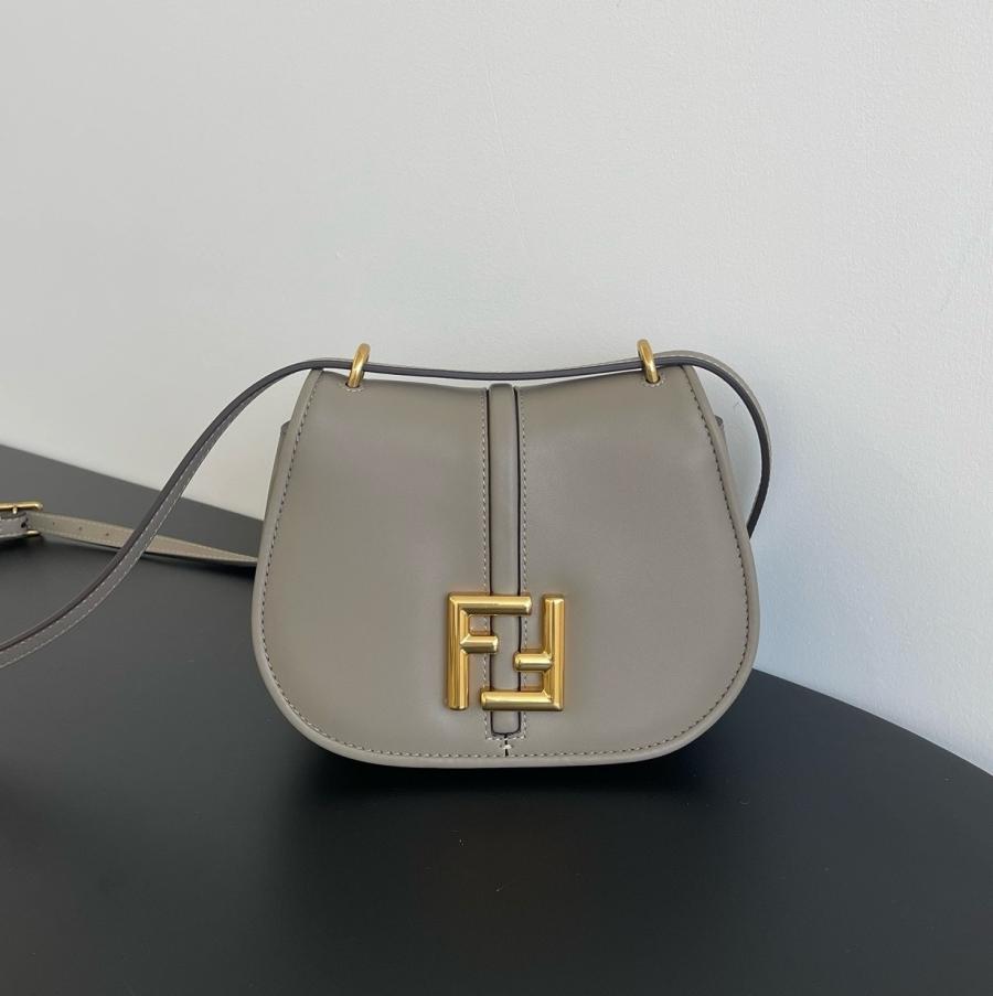 펜디 커몬 F더블로고 플랩 가죽 크로스백