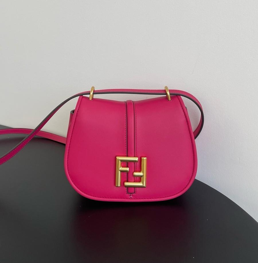 펜디 커몬 F더블로고 플랩 가죽 크로스백