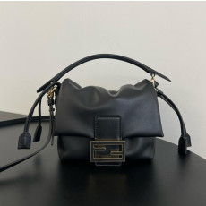 펜디 맘마 바게트 탑해들 숄더백