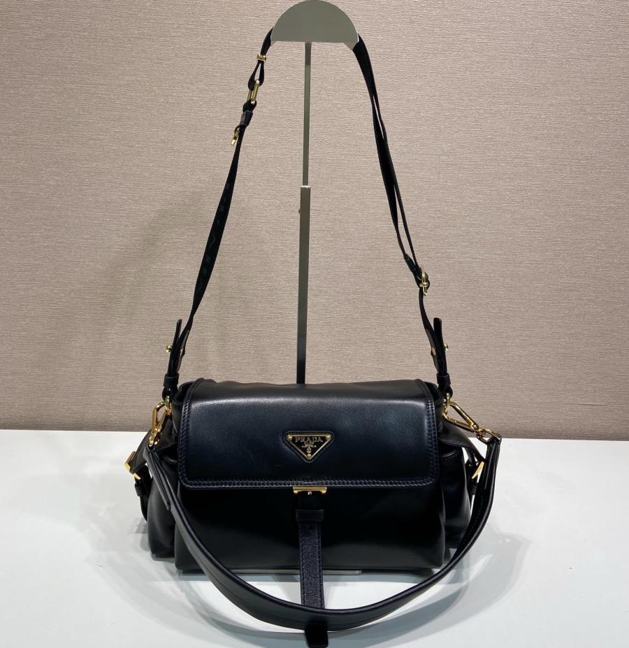 프라다 1BD394 익스플로어 가죽 숄더백