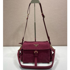 프라다 1BD394 익스플로어 미디엄 스웨이드 숄더백