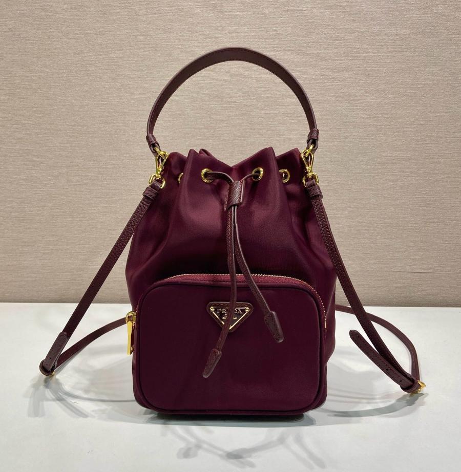 프라다 1995 1BH038 리에디션 나일론 버킷백