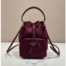 프라다 1995 1BH038 리에디션 나일론 버킷백