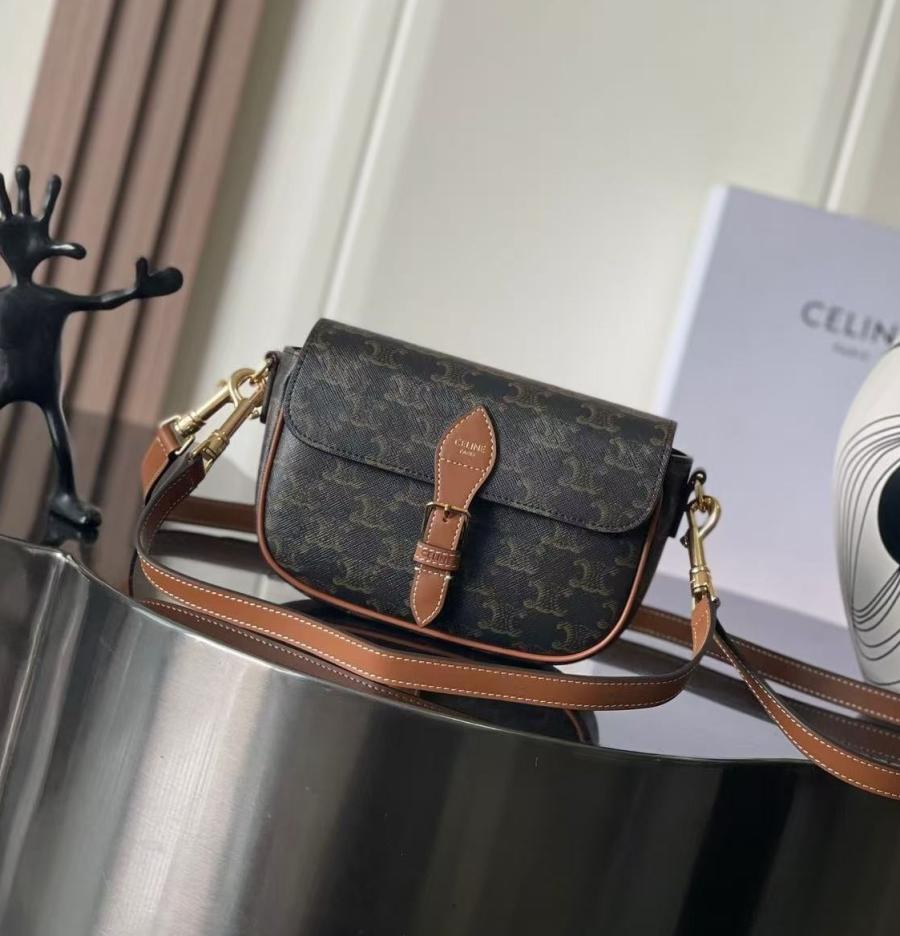 셀린느 트리오페 캔버스 폴코 숄더백