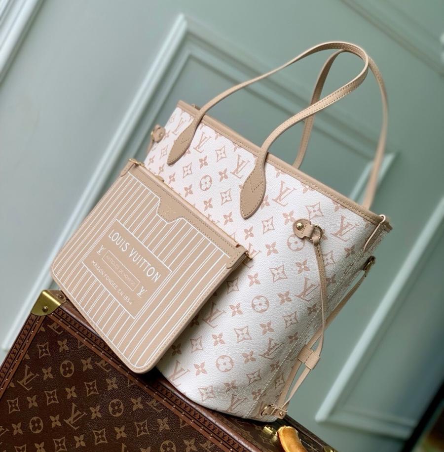 루이비통 모노그램 네버풀 반둘리에 인사이드 아웃 mm