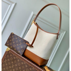 루이비통 로우 키 캔버스 pm