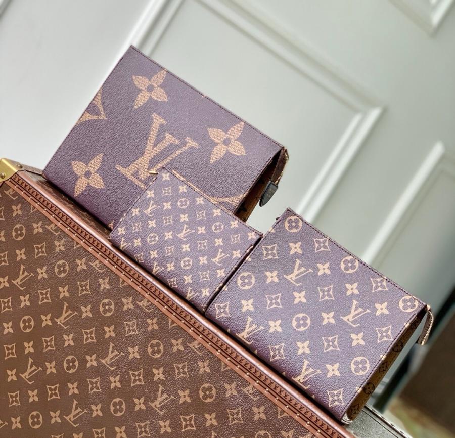 루이비통 트리오 토일렛 클러치백