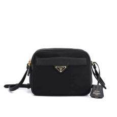 프라다 1BH218 크로스백 (국내배송)