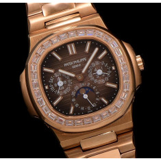 파텍필립 노틸러스 스틸 퍼페츄얼 캘린더 40mm