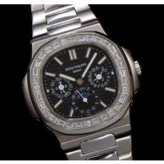 파텍필립 노틸러스 스틸 퍼페츄얼 캘린더 40mm