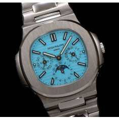 파텍필립 노틸러스 스틸 퍼페츄얼 캘린더 40mm