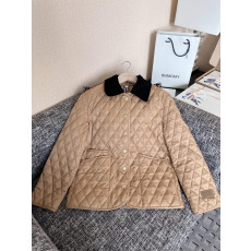 버버리 퀼팅 하프 자켓