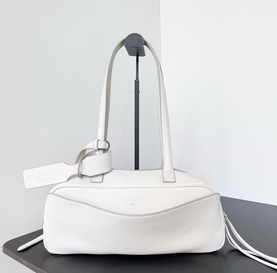 발렌시아가 캐리 숄더백