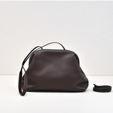 더로우 25SS 미라 가죽 클러치