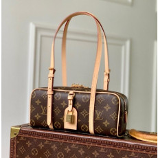 루이비통 M47031 모노그램 행 온 숄더백